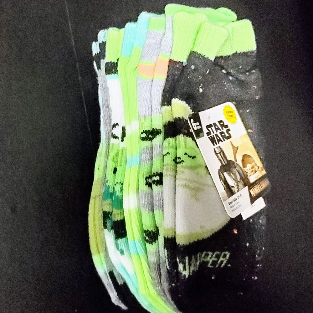 Socks 6 pairs 2T-4T